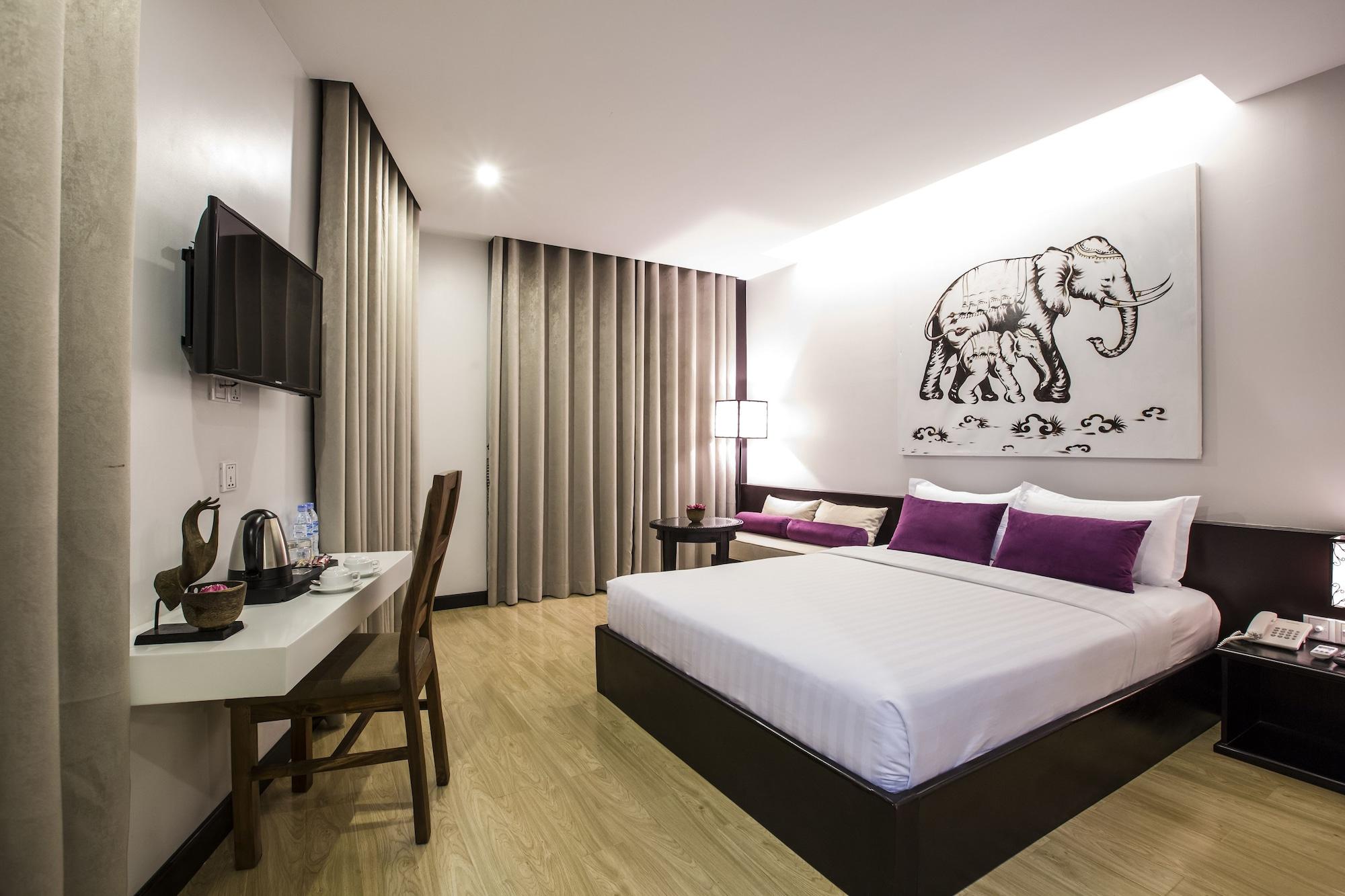 Apsor Palace Hotel Phnom Penh Esterno foto