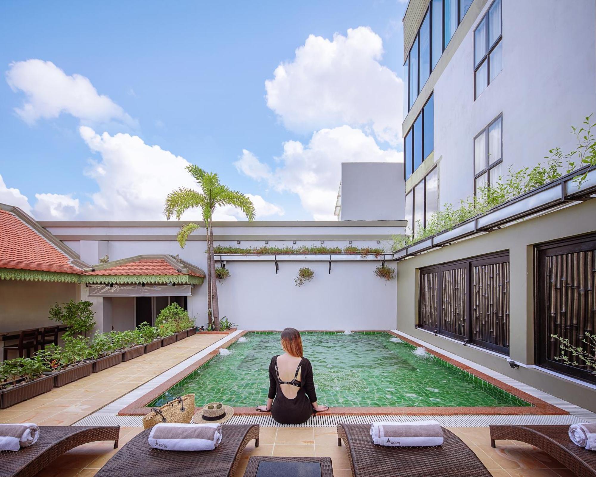 Apsor Palace Hotel Phnom Penh Esterno foto