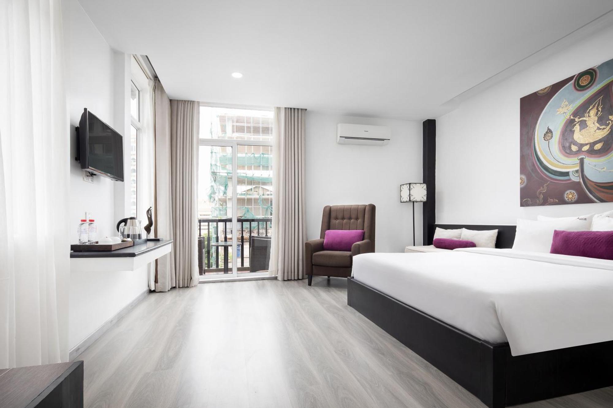 Apsor Palace Hotel Phnom Penh Esterno foto