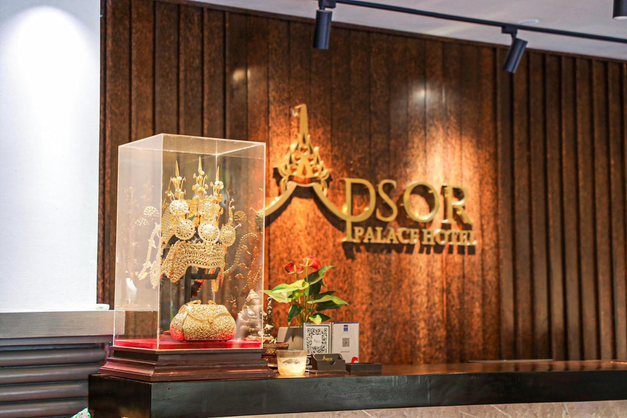 Apsor Palace Hotel Phnom Penh Esterno foto